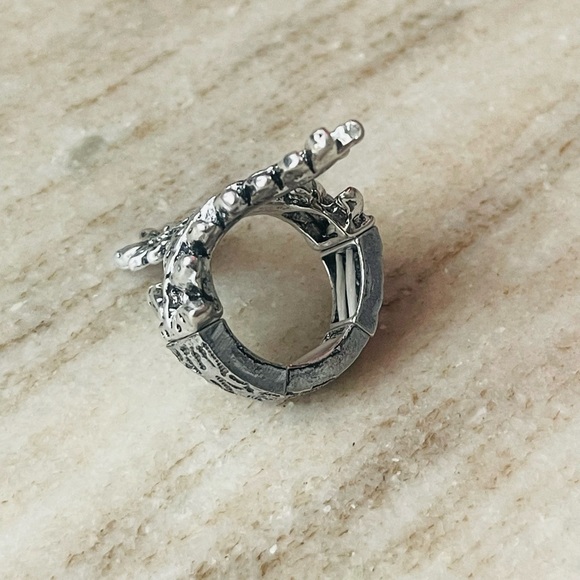 Statement Ring Leaf Ring Antique Silver Stretch Ring - Picture 4 of 7